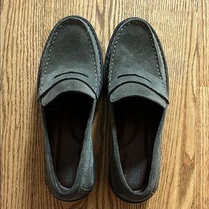 Born Carrera Green Suede Loafers w/ Lug Sole